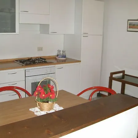 拉瑟尔瓦农庄酒店 *